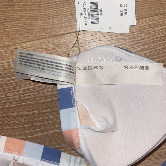NWT (padded) Hollister Swim Colorful Striped Triangle Bikini (Top Only) - Picture 4 of 13